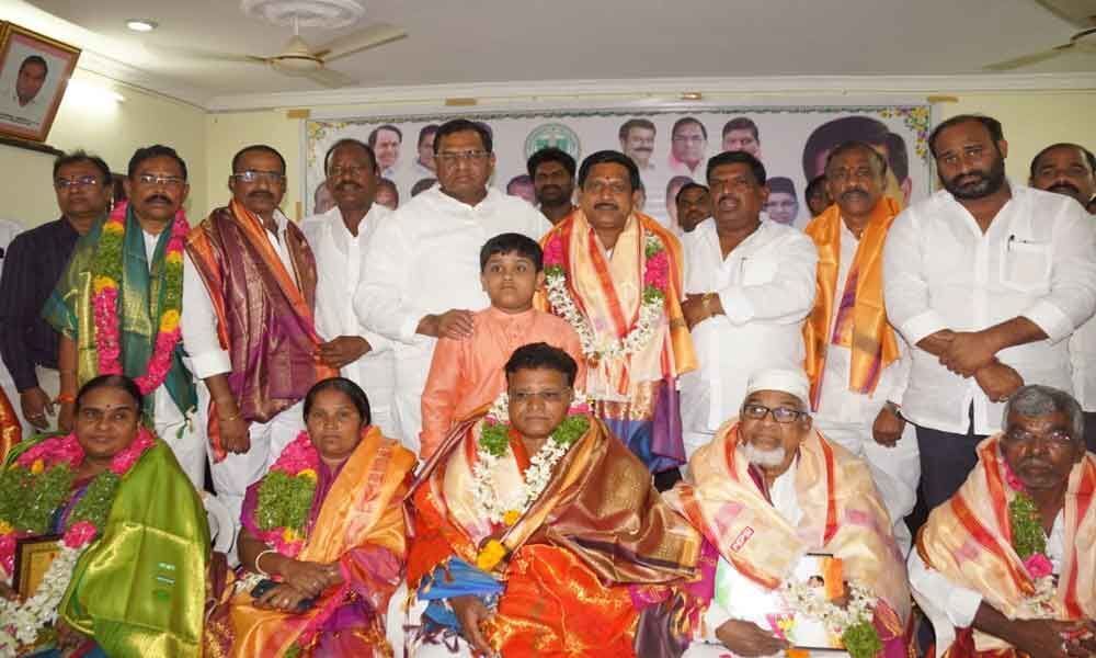 Warm send-off to Ramachandrapuram MPP members