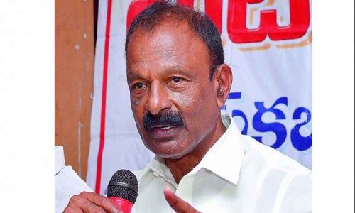 Raghuveera Reddy resigns to AP PCC Chief post