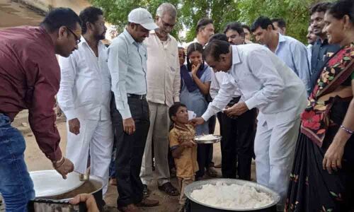 Vanama appeals midday meal agencies to supply quality food in Kothagudem