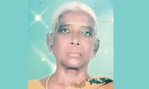 Woman found dead,jewellery, cash missing in Nizamabad