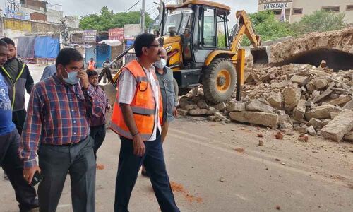 150-year-old rickety building razed to ground