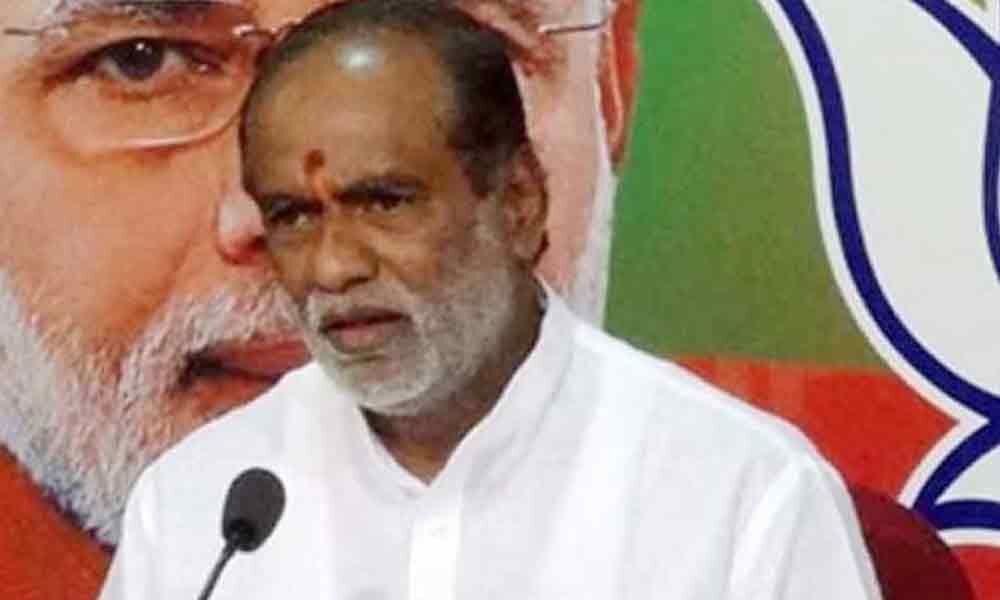Telangana BJP president slams KCR for not making dalit as chief minister