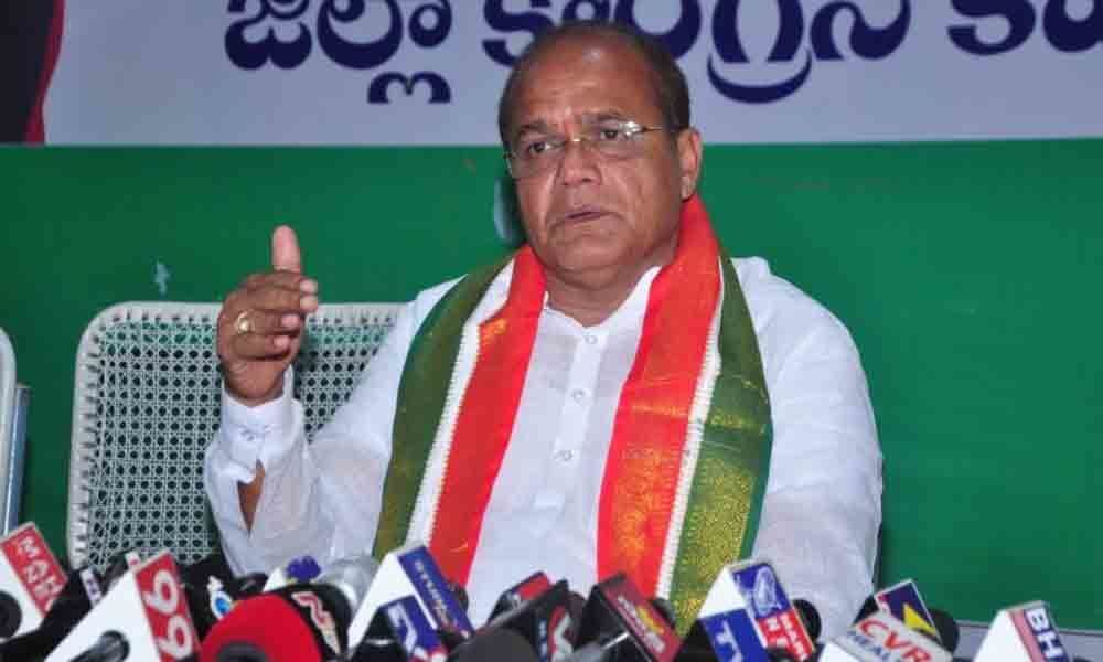 Kisan Congress leader resigns post RaGas exit in Khammam