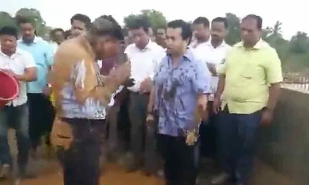 Congress MLA Nitesh Rane, supporters attack Maharashtra engineer with mud