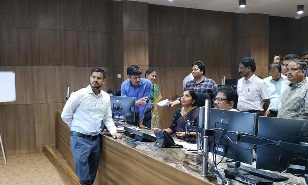 Mayor inspects Command Control Centre