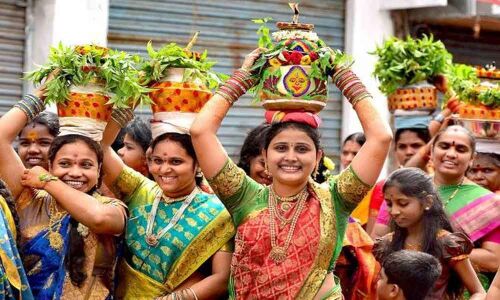 Bonalu processions to converge at Charminar