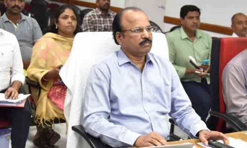 Randomise polling staff list in Nizamabad: SEC Nagi Reddy