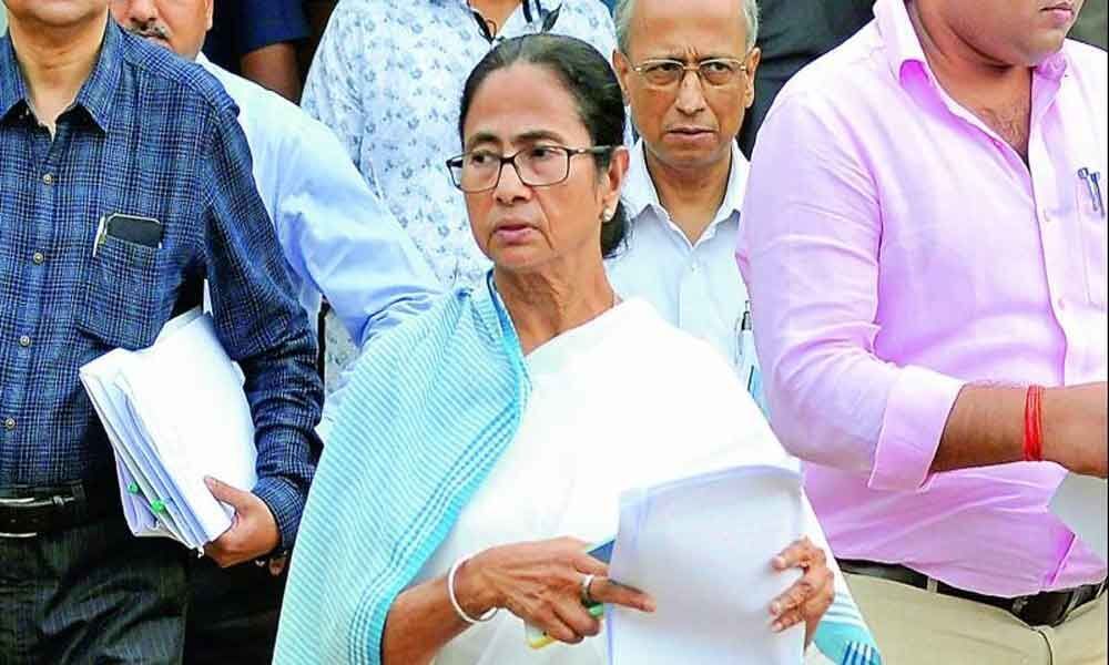 Mamata Banerjee blames Centre of placing misleading reports in Parliament