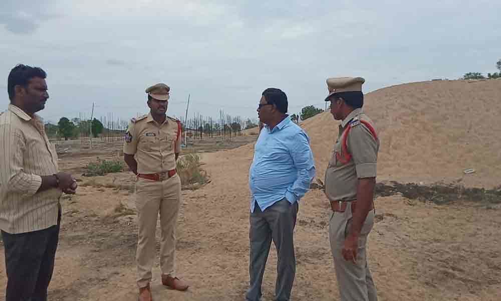 Surprise checks conducted at sand dumping yards