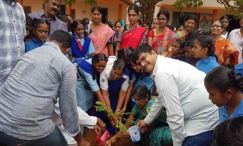 ACB staff participate in Vanam Manam programme