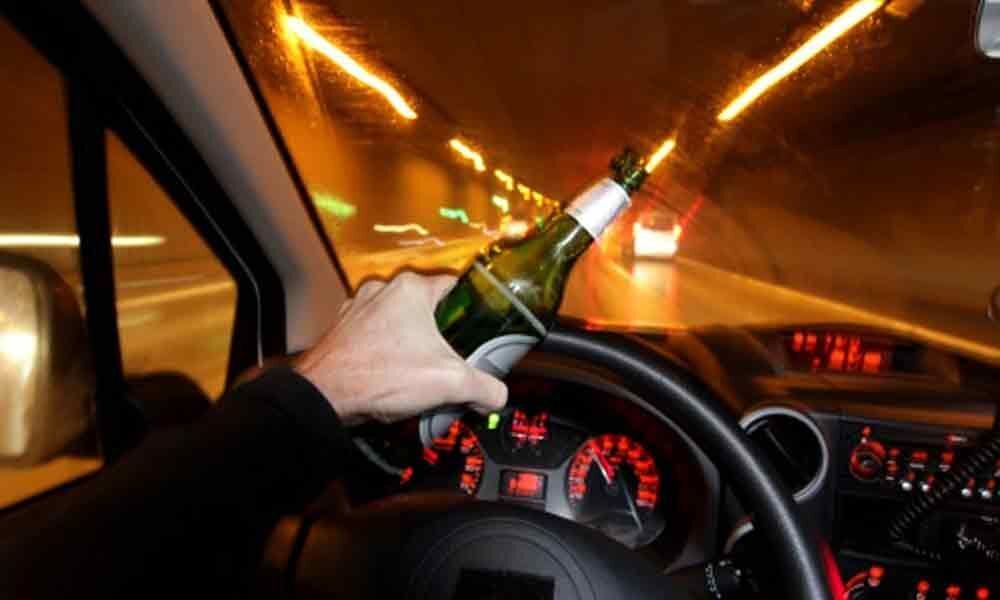 Hyderabad: Drunk driver creates ruckus at Jubilee Hills