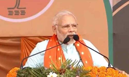 Modi launches plantation drive, unveils Shastri bust in Varanasi