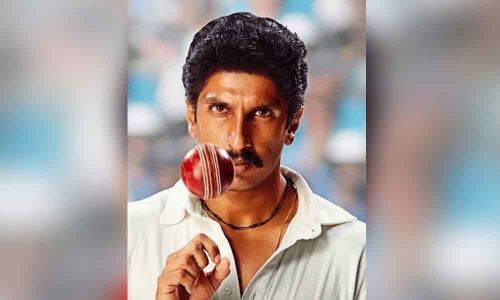 Ranveer becomes Kapil!- RANVEER LOOK 83