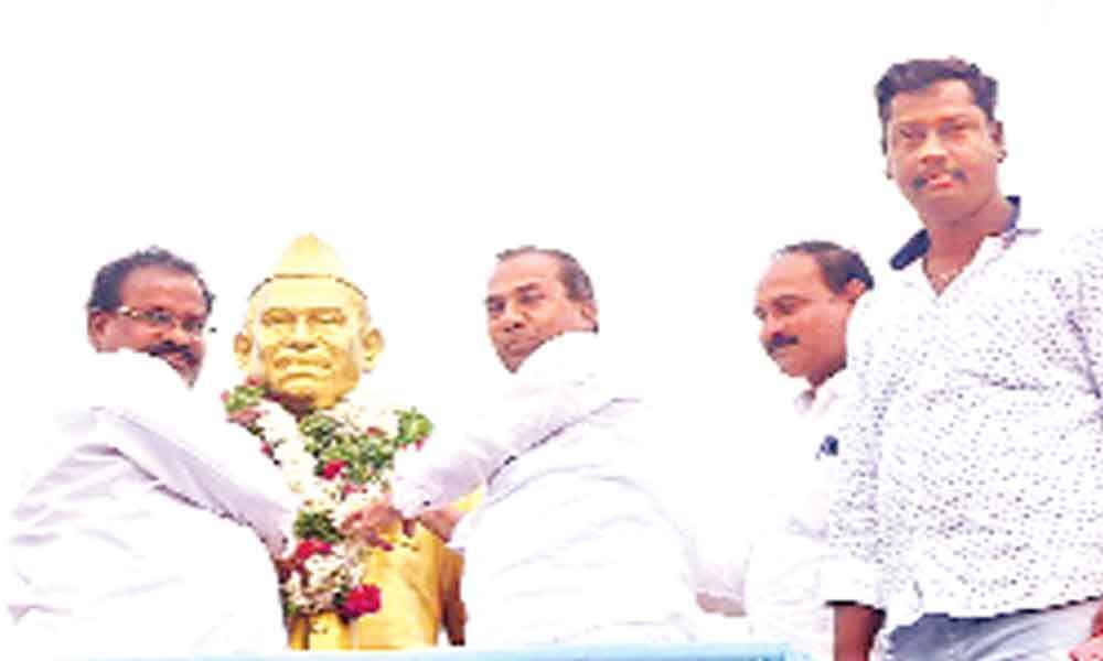 MLA Manik Rao pays tributes to Babu Jagjivan Ram