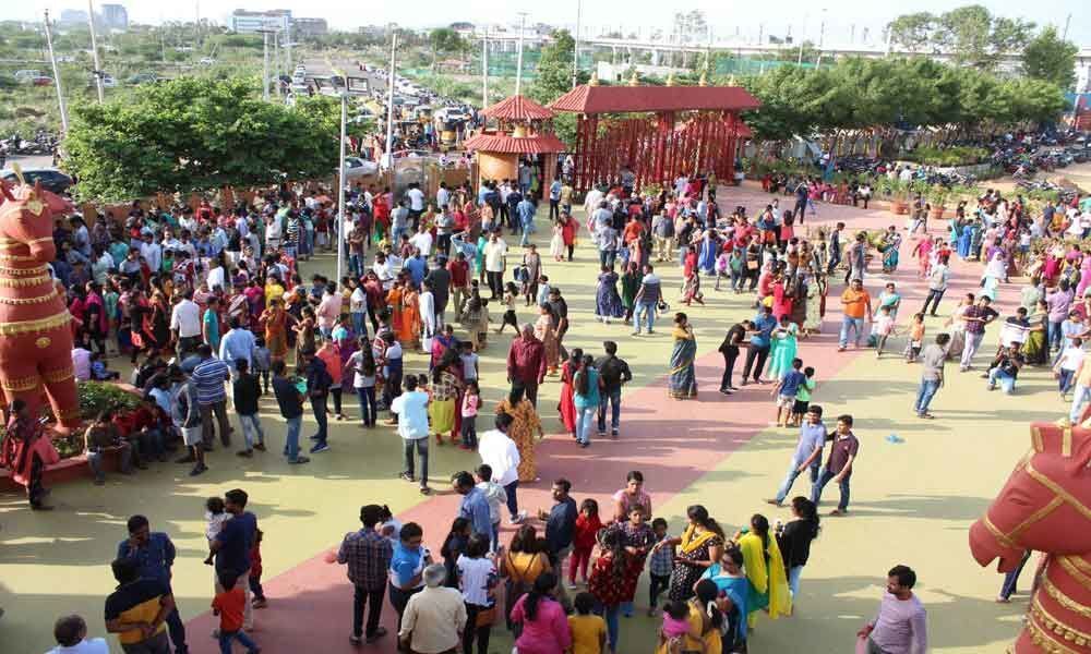 Mini Shilparamam draws huge crowds
