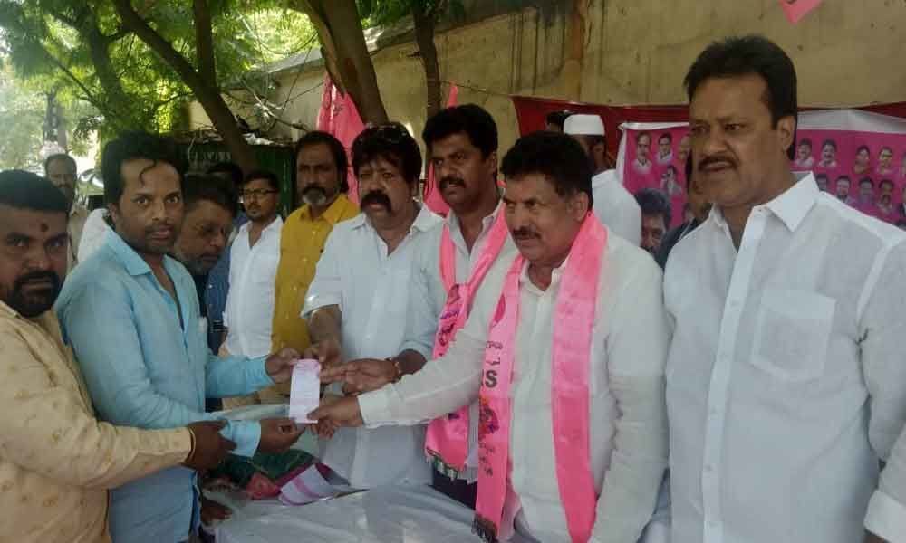 TRS cadre urged to strengthen the party