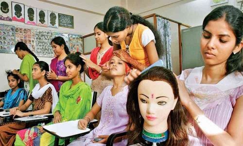 Non-technical UG courses must have vocational content: Report