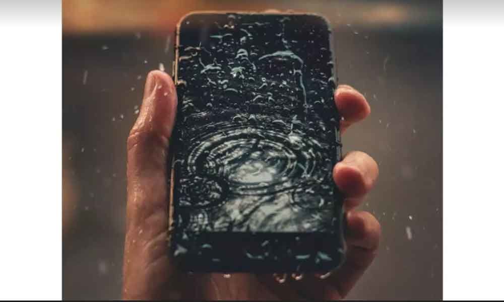 This Monsoon Be Careful With These Smartphones