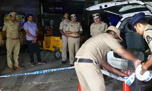 DGP Mahender Reddy reviews progress in businessman murder case