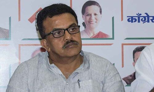 Ladder to climb up?: Sanjay Nirupam on Milind Deoras resignation
