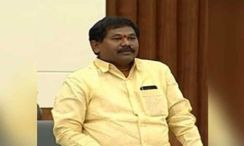 Tension prevailed as YSRCP cadre obstruct Kondapi MLA Swamy