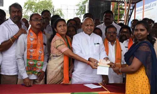 TRS govt mired in corruption: BJP