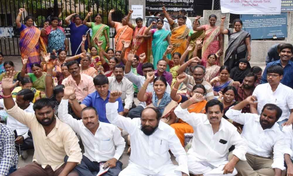 BC leaders lay siege to BC Samkshema Bhavan