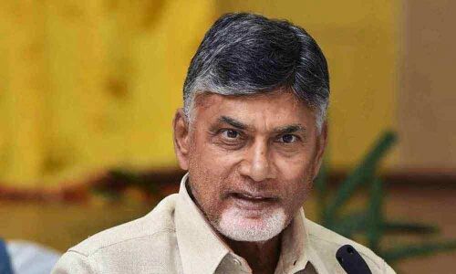Chandrababu Naidu reaches Kadapa airport