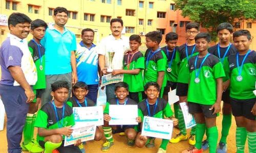 District football team wins silver medal