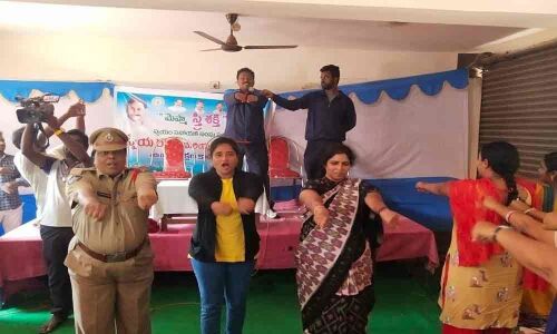 Self-defence training for women begins