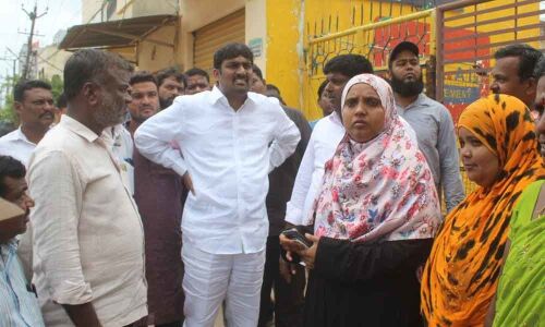 Deputy Mayor Baba Fasiuddin tours Aziznagar