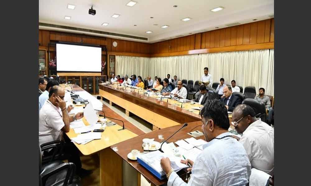 Amid turmoil, Kumaraswamy holds a meeting with Karnataka Water and Irrigation Board