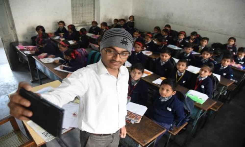 Teachers take selfies to mark attendance in Uttar Pradesh schools