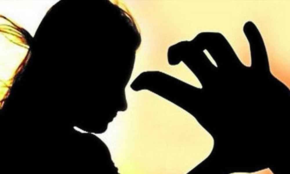 Girl, who was attacked by lover in Hyderabad, critical