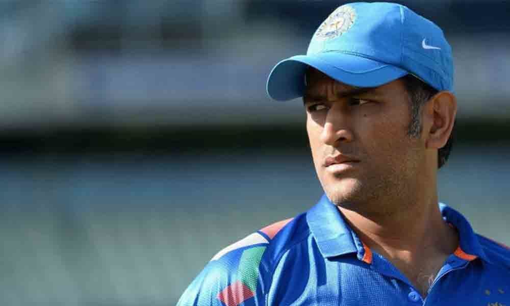 Dhoni at No. 7 was tactical blunder, says Legends