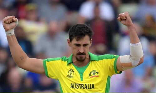 England bowl out Australia for 223 after Smiths 85