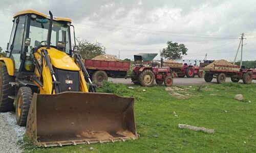 Illegal sand-laden vehicles seized