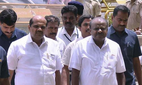Speaker K R Ramesh Kumar in no hurry to accept resignations