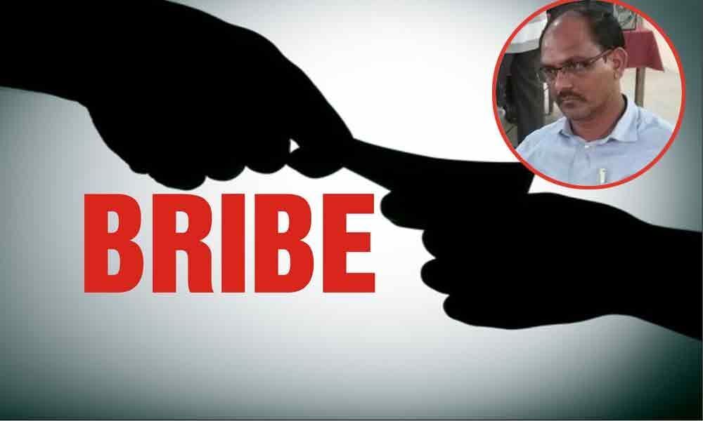 Hyderabad: Pension officer held for taking bribe