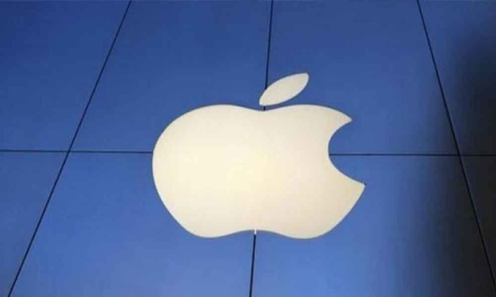 Apple temporarily halts its Augmented Reality, Virtual Reality dream: Report