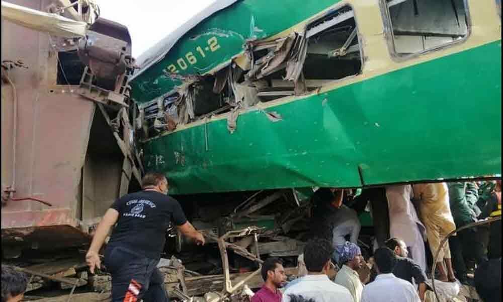 Pakistan train collision death toll rises to 23
