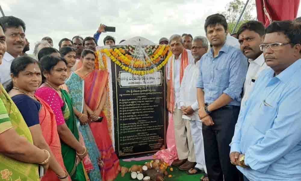 Foundation laid for 800 houses for poor in Vemulawada