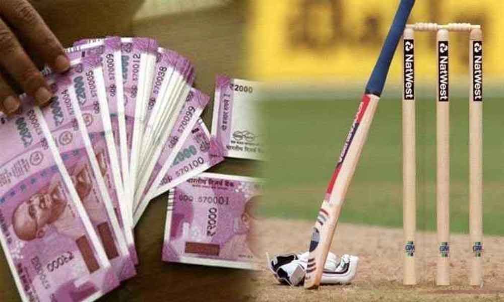 Cricket betting racket busted; two arrested