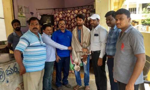 Palvoncha Commissioner Srikanth inspects road, sanitation works