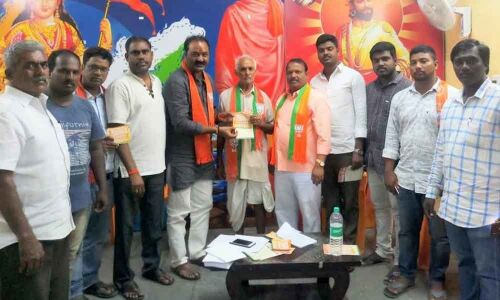 Telangana Jana Samiti leader, activists join saffron party