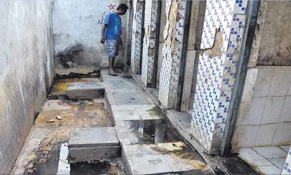 Dalit woman in Uttar Pradesh stopped from using toilet by BHU guards