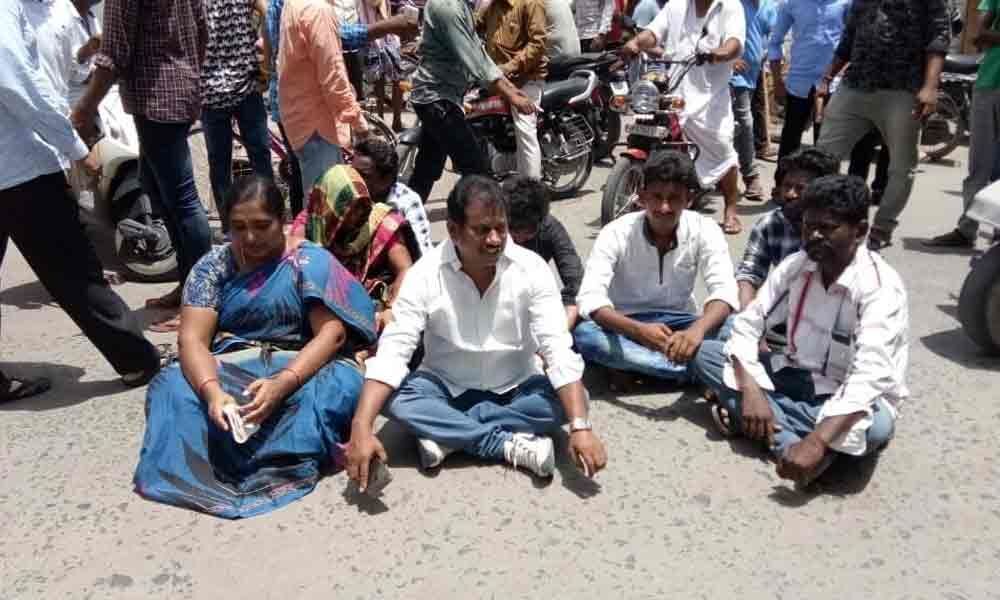 Victims demand arrest of Kodela Sivaram