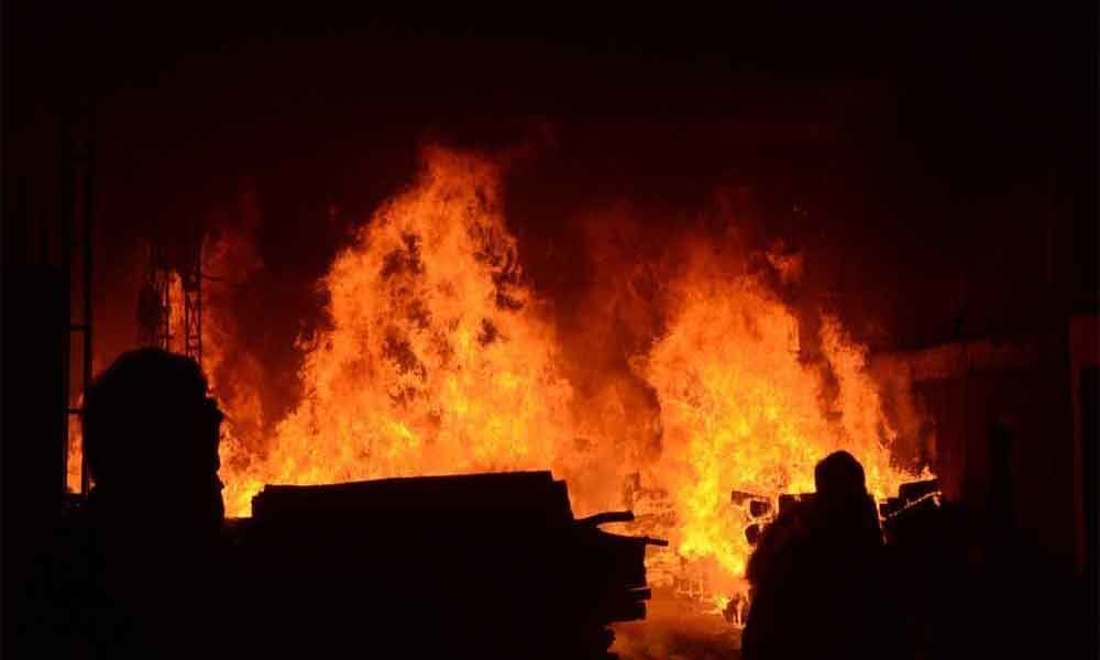3 killed in fire at Delhi factory