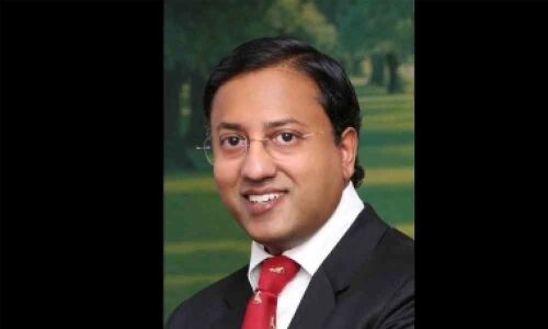 Cancer expert Raghu Ram receives FRCS of Thailand