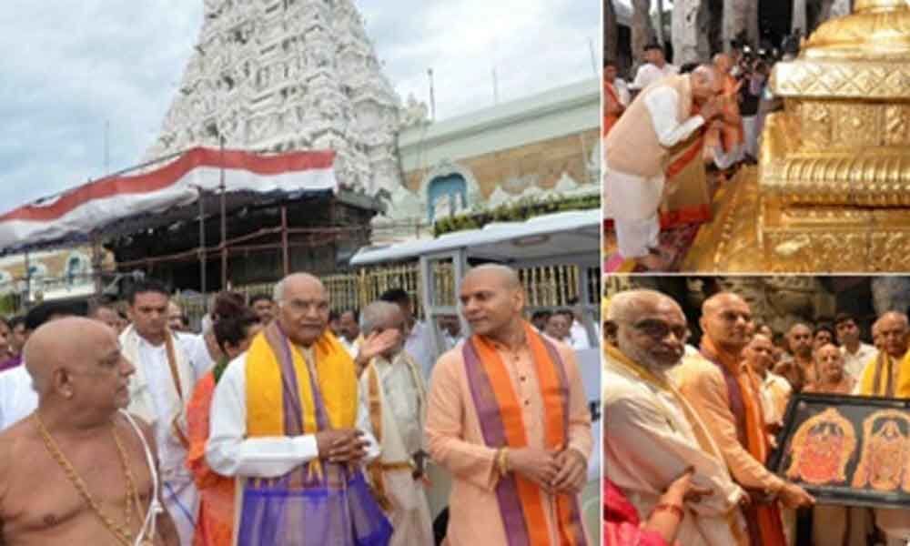 President Kovind offers prayers at Lord Balaji shrine